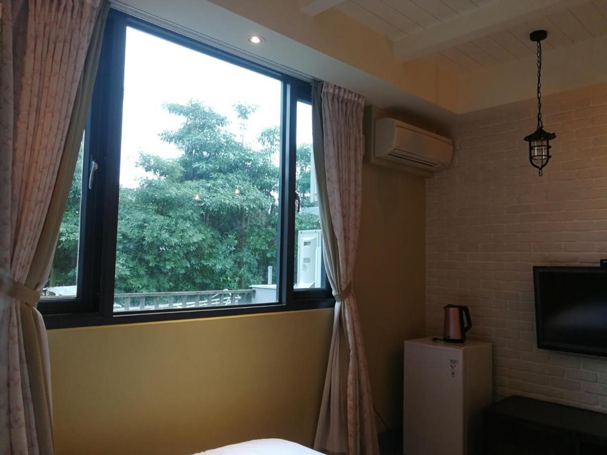 羅東夜市舒果shugo B&B 近清溝夜市 國旅卡特約店 配合手作早餐店及租車行 Luodong Esterno foto