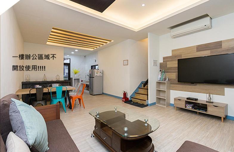 羅東夜市舒果shugo B&B 近清溝夜市 國旅卡特約店 配合手作早餐店及租車行 Luodong Esterno foto